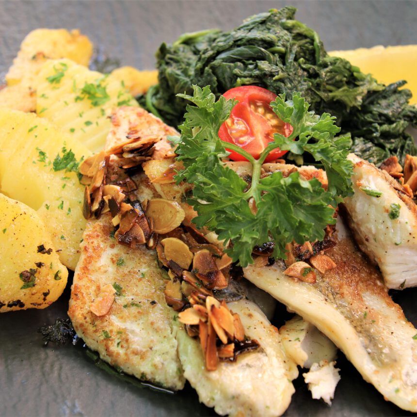 Bild von reinhardthrainer-fish-fillet-6617886-scaled.jpg - Kostenlose Nutzung unter der Pixabay-Inhaltslizenz